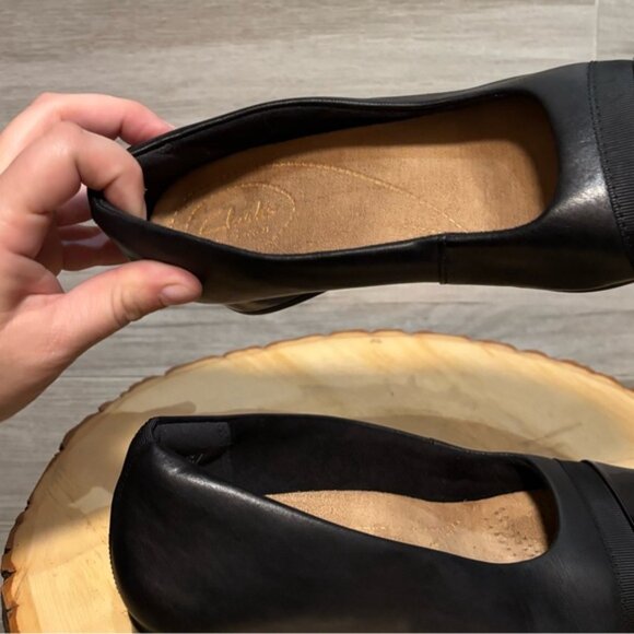 Clark’s Juliet Monte black leather slip on shoe size 5- like new! - Picture 8 of 8